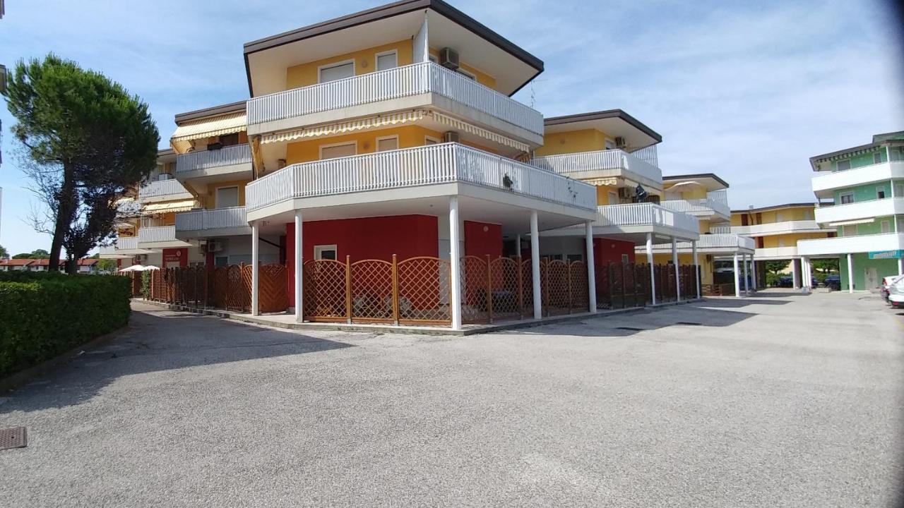 Condominio Miriam Bibione Esterno foto